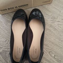 Clarks Black Patent Ballet Flat Shoes Size EU 4 / UK 4, Brand New In Box