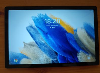 Galaxy Tab A8 32GB + 32GB SD + Case