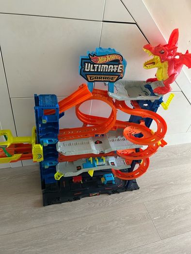 Hot Wheels Ultimate Garage