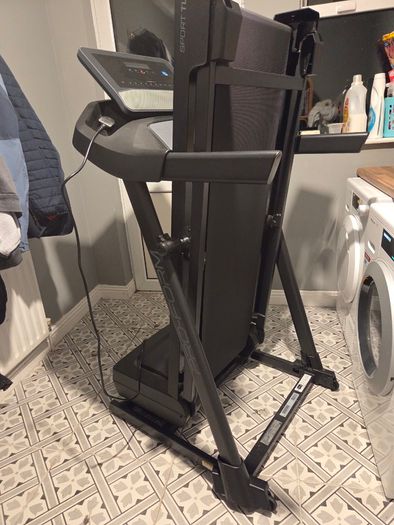 Treadmill ( folding)