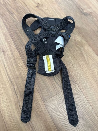 BabyBjorn Mini Baby Carrier