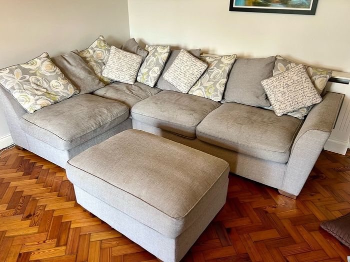 Corner Sofa | Footstool | Pillow Back