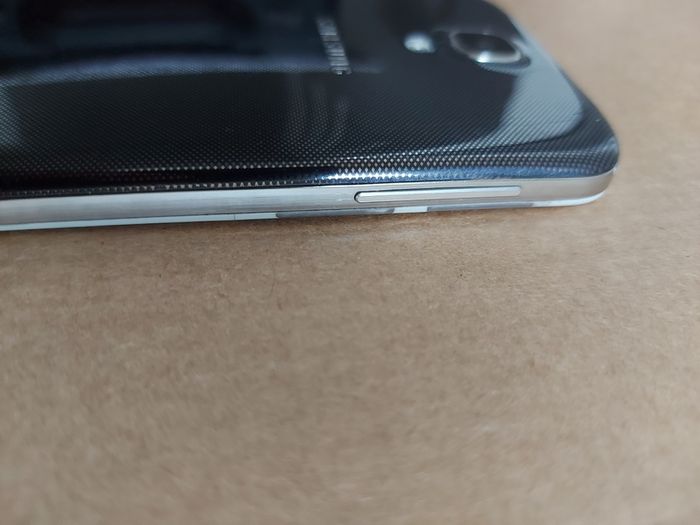 Samsung Galaxy S4, Model GT-19406, 16GB, working great and in excellent condition