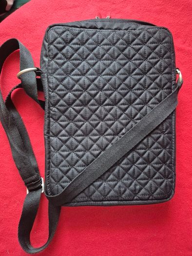 Brand New Black Belkin Padded iPad/Tablet Carry Case