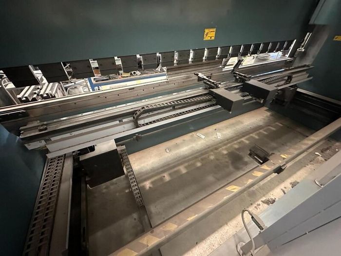 Durma AD-S 40175 CNC Press Brake