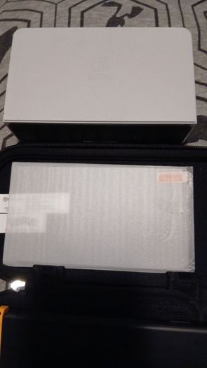 boxed switch oled