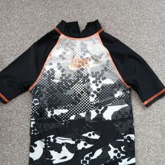 boy's swim top. Age 4/5