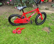 Apollo Fade kids bike