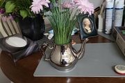 Teapot artifical flowers