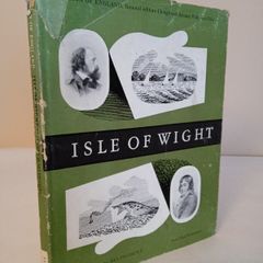 Isle of Wight (Vision of England) by Aubrey de Selincourt and Illustrated by Kenneth Rowntree. (HQ190)