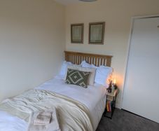 4ft (Small double/Queen) Bed Frame & Mattress