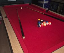 Pool table
