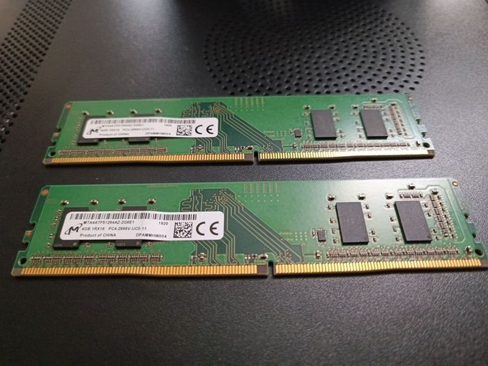 Micron 2x 4gb Ddr4/ 2666mhz