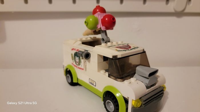lego batman: jokers ice cream van