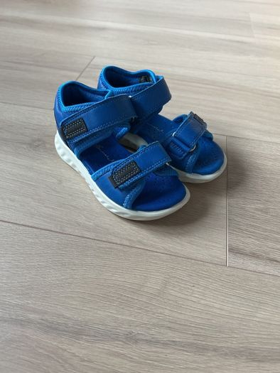 Boys/Girls ECCO sandals UK 7.5-8; EU 25