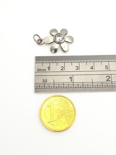 Vintage 935 Sterling Silver & Cubic Zirconia Flower Pendant
