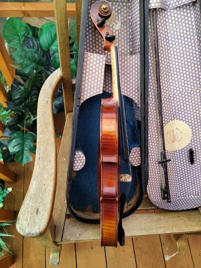 Old full size violin