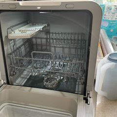 Counter top dishwasher