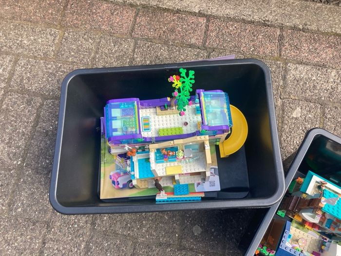 lego sets free postage
