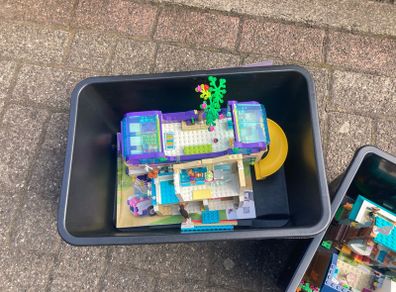 lego sets free postage