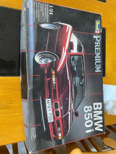 model build bmw850i