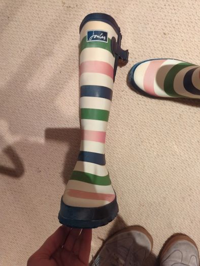 Used wellies