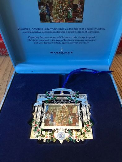 Christmas Newbridge annual collectibles