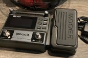 MOOER GE100 Multiple effects guitar pedal with PSU