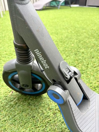 Ninebot Ekick Scooter Zing E10