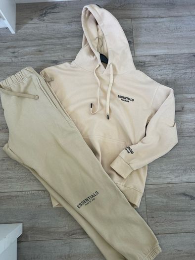 Essentials tracksuit