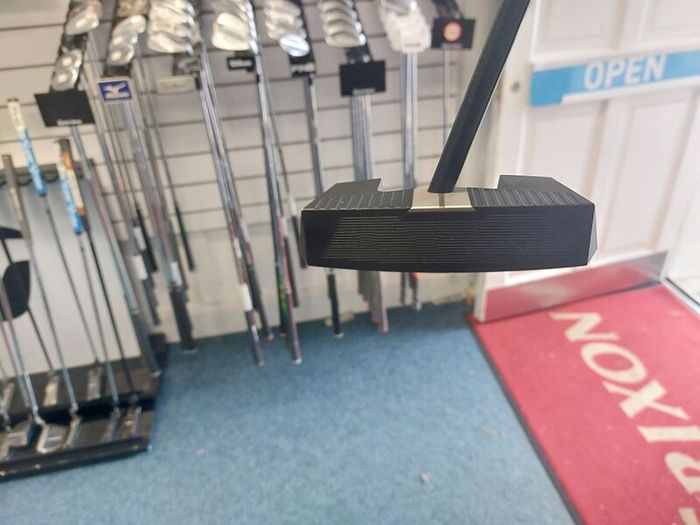 L.A.B golf putter