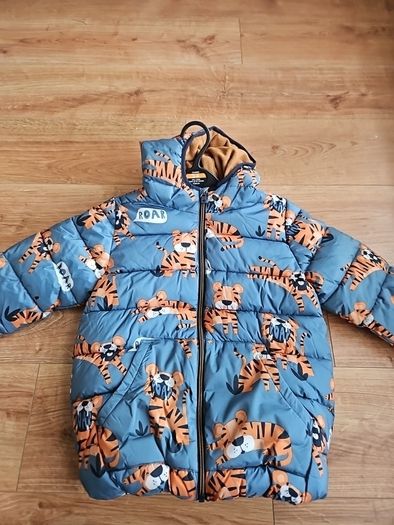 Next kids jacket, 6-7 years.brand new.