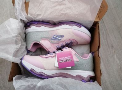 Brand new girls skechers UK 3