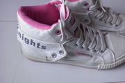 Girls trainers