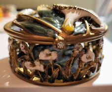 Trinket box