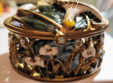 Trinket box