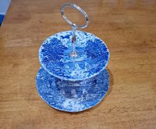 Cake stand