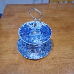 Cake stand