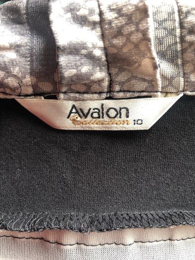 Avalon Top