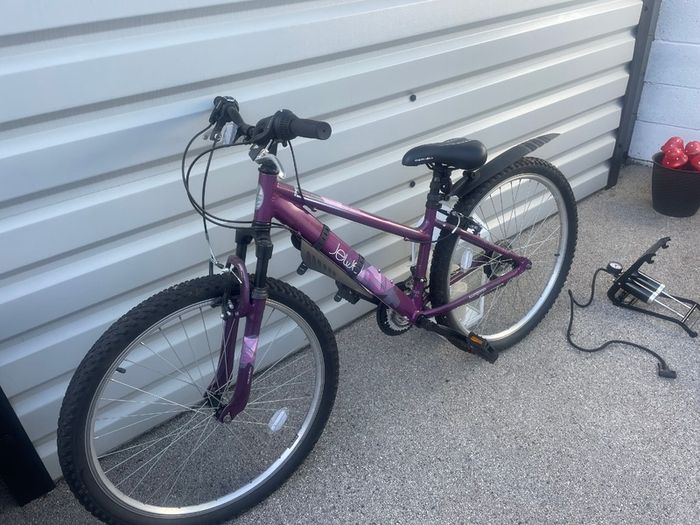 Kids / Ladies Apollo Jewel Mountain Bike (as New)