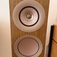 KEF R3 Speakers ( originals )
