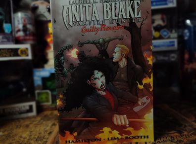 Anita Blake Vampire Hunter ! Guilty Pleasures ! Volume 2 ! Graphic Novel ! 2008 ! by Marvel !