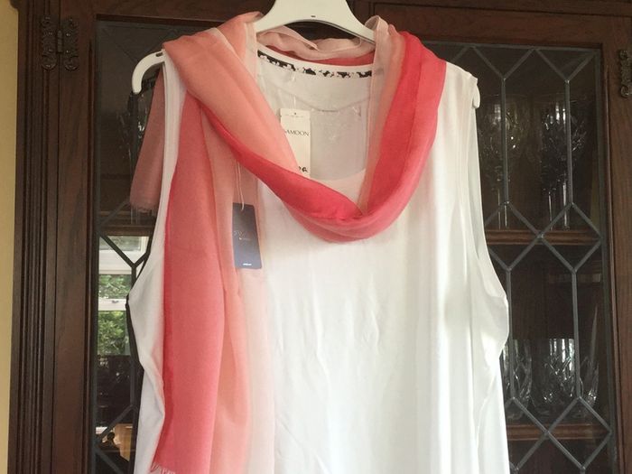 SAMOON. SALE A New. beautiful scarf in a trio of Coral shades REDUCED