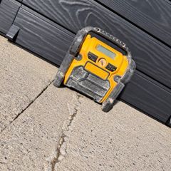 DeWalt DCR019 XR AM/FM compact site radio.