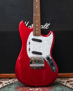 Fender Mustang MG69/MH 2012 - Candy Apple Red