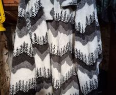 Vintage Black Mountain Outdoor zip fleece with tree pattern size M