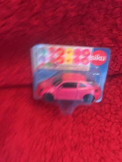 Toy car - brand new pink Volkswagen Beetle