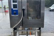 Oven