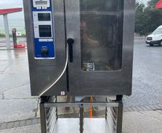 Oven