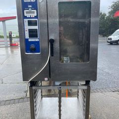 Oven